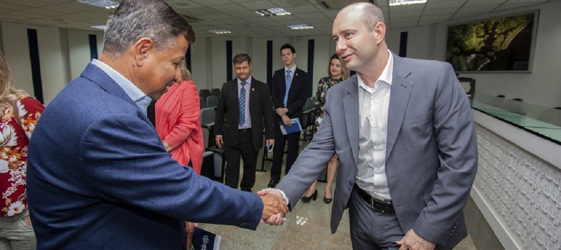 Embaixador de Bangladesh visita o Porto de Paranaguá