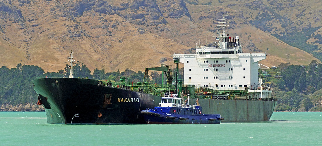 tanker charters / navios tanker
